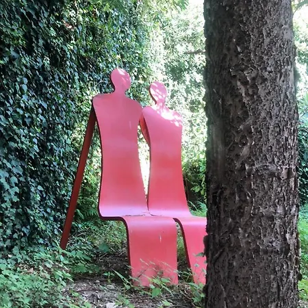 Artroom Garden *